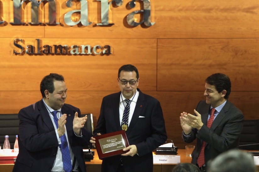 LA CáMARA DE COMERCIO DE SALAMANCA CONCEDE A LA ACADEMIA MESTER LA MEDALLA AL MéRITO EMPRESARIAL