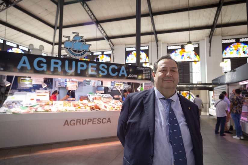 EL AYUNTAMIENTO ATIENDE LA PETICIóN DE AESCO DE REABRIR EL TRáFICO EN MARíA AUXILIADORA 