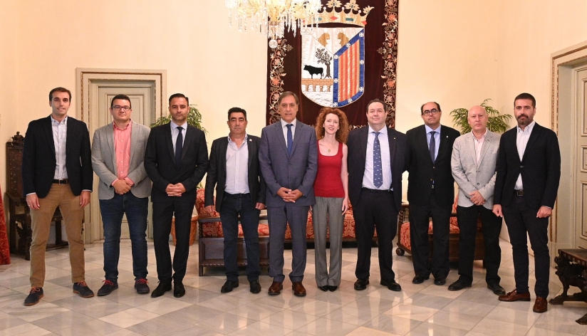 EL AYUNTAMIENTO DE SALAMANCA SE COMPROMETE A ESTUDIAR LA INCLUSIóN DE CES EN EL DIáLOGO SOCIAL