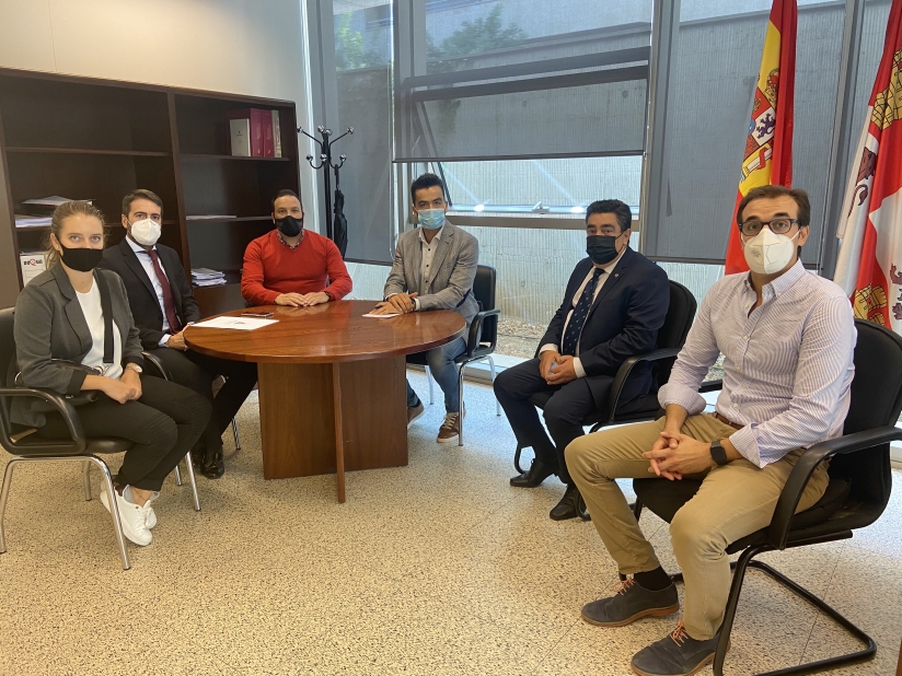 CES TRASLADA AL JEFE DE LA OFICINA TERRITORIAL DE TRABAJO DE SALAMANCA LAS INQUIETUDES EMPRESARIALES
