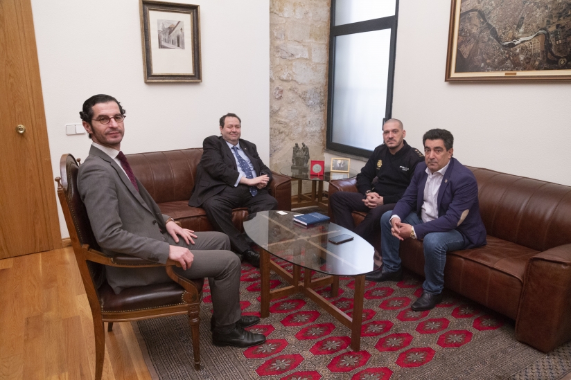 CáMARA DE COMERCIO Y CES SE REúNEN CON EL NUEVO COMISARIO JEFE DE LA POLICíA NACIONAL DE SALAMANCA